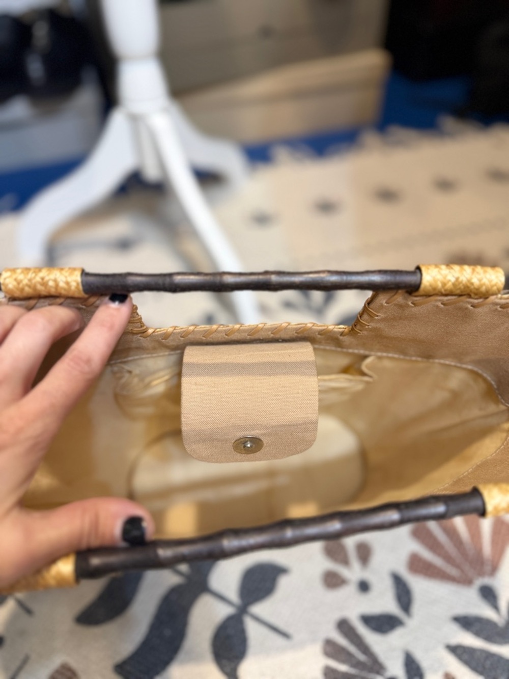 Handwoven Straw Tote Bag with Wooden Handles - Picture 8 of 9